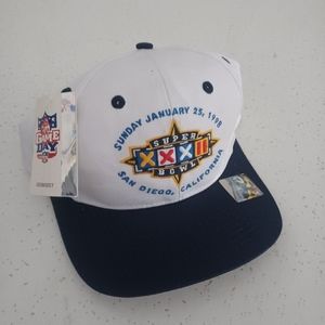 Vintage Super Bowl XXXII Broncos vs Packers. Mint Condition